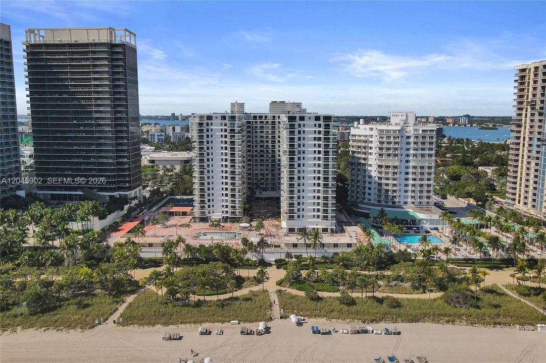 For Sale: $1,875,000 (2 beds, 2 baths, 1942 Square Feet)