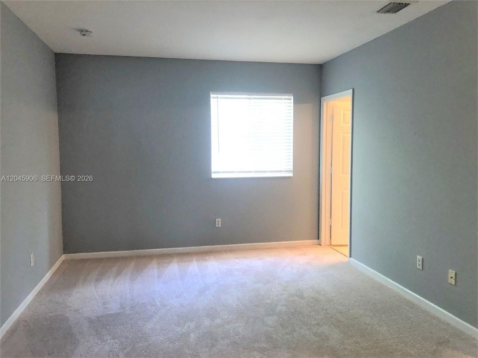 В аренду: $2,695 (3 спален, 2 ванн, 1423 Квадратных фут)