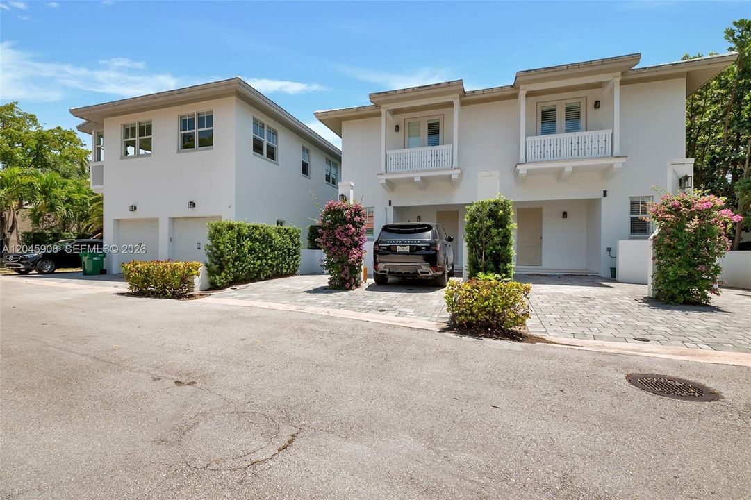 В аренду: $8,950 (3 спален, 2 ванн, 1641 Квадратных фут)