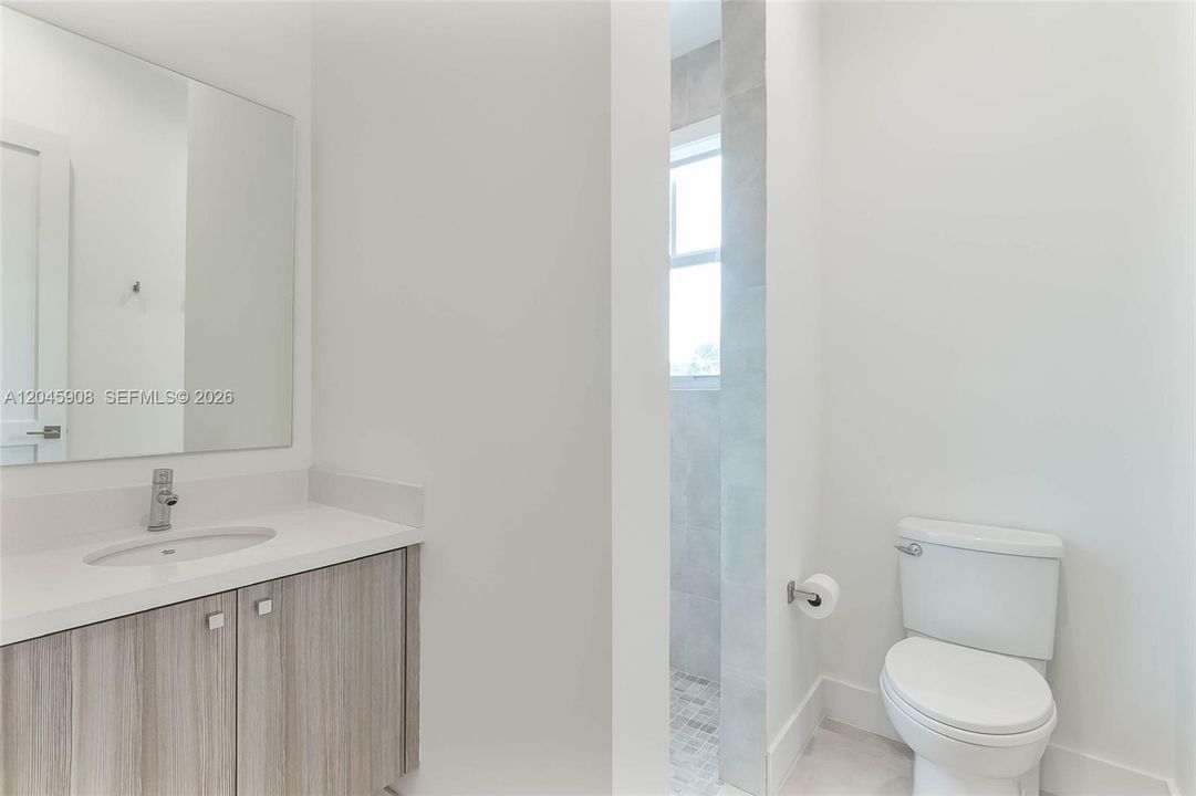 В аренду: $8,950 (3 спален, 2 ванн, 1641 Квадратных фут)
