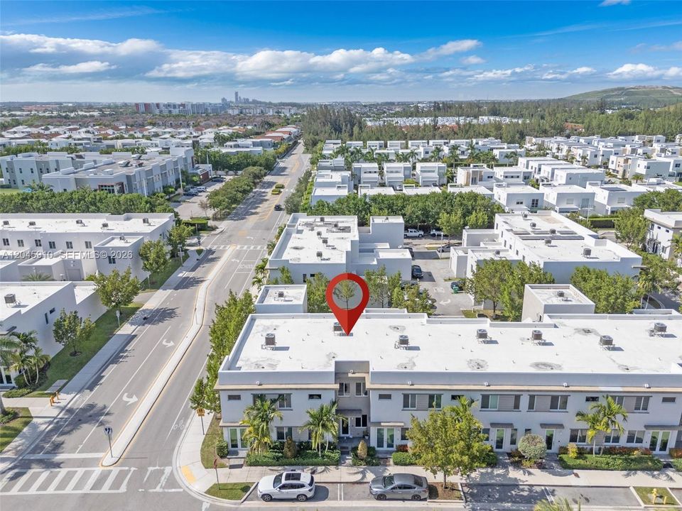 For Sale: $735,000 (4 beds, 3 baths, 1812 Square Feet)