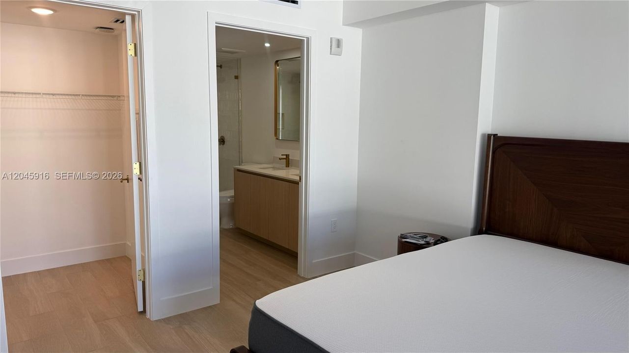 В аренду: $5,800 (1 спален, 2 ванн, 786 Квадратных фут)