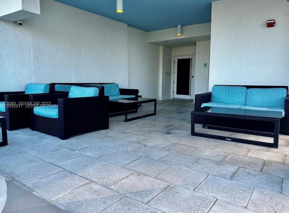 En Venta: $449,000 (1 camas, 1 baños, 755 Pies cuadrados)