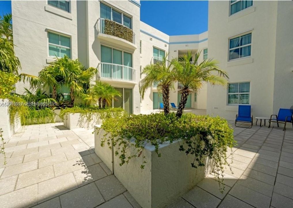 En Venta: $449,000 (1 camas, 1 baños, 755 Pies cuadrados)