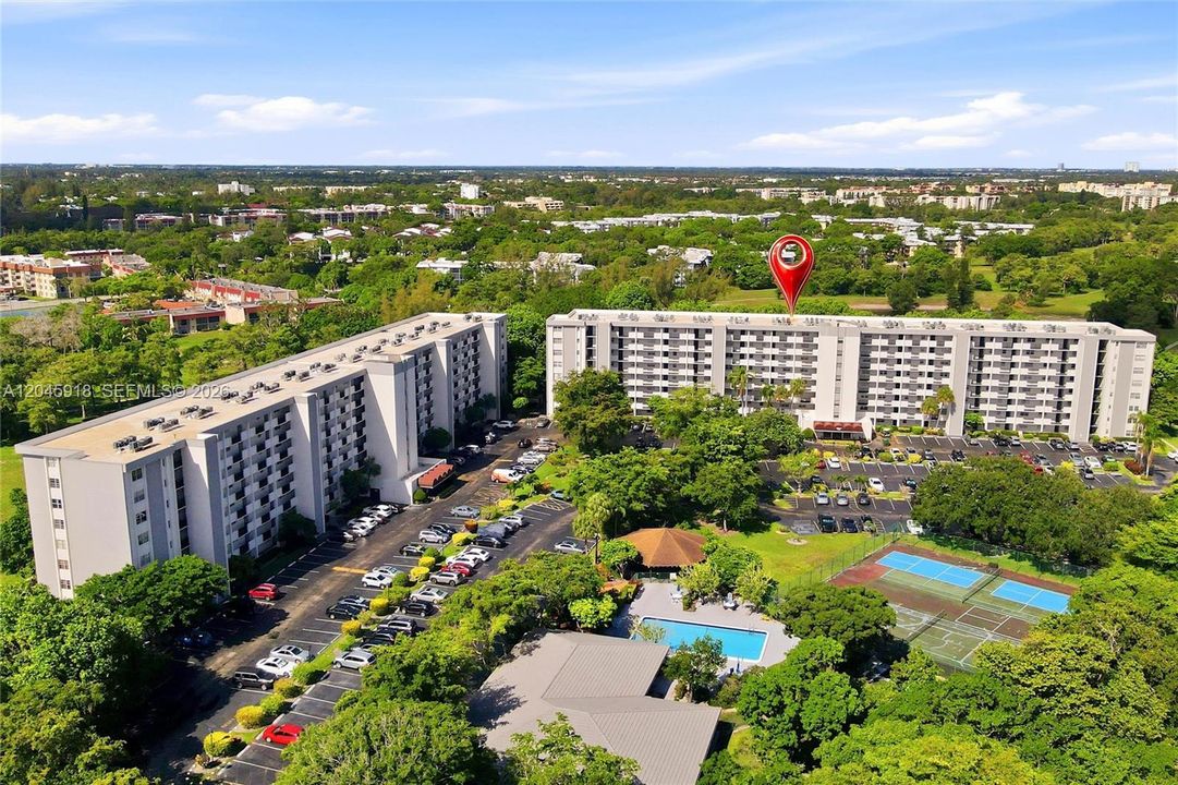 На продажу: $169,000 (2 спален, 2 ванн, 1100 Квадратных фут)