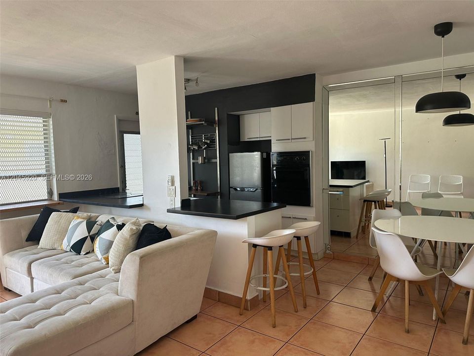For Rent: $1,750 (1 beds, 1 baths, 504 Square Feet)