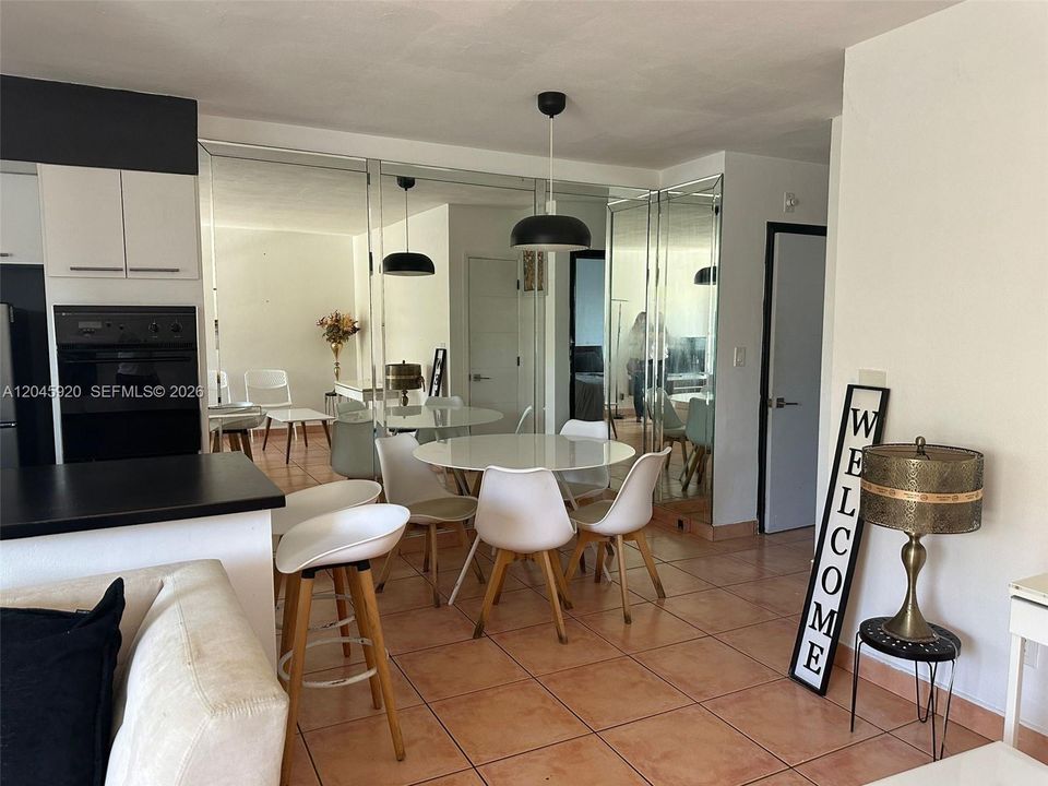 For Rent: $1,750 (1 beds, 1 baths, 504 Square Feet)