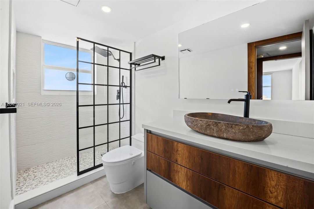 For Sale: $499,000 (2 beds, 2 baths, 1666 Square Feet)