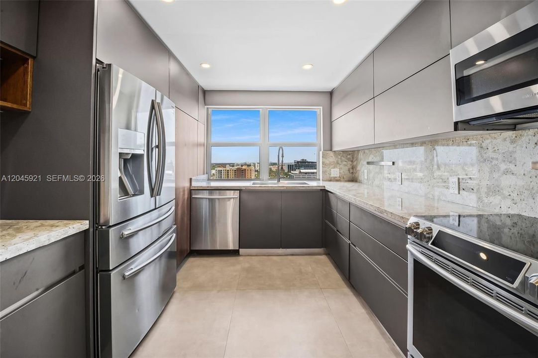 For Sale: $499,000 (2 beds, 2 baths, 1666 Square Feet)