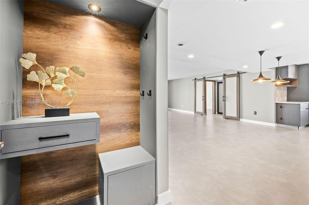 For Sale: $499,000 (2 beds, 2 baths, 1666 Square Feet)