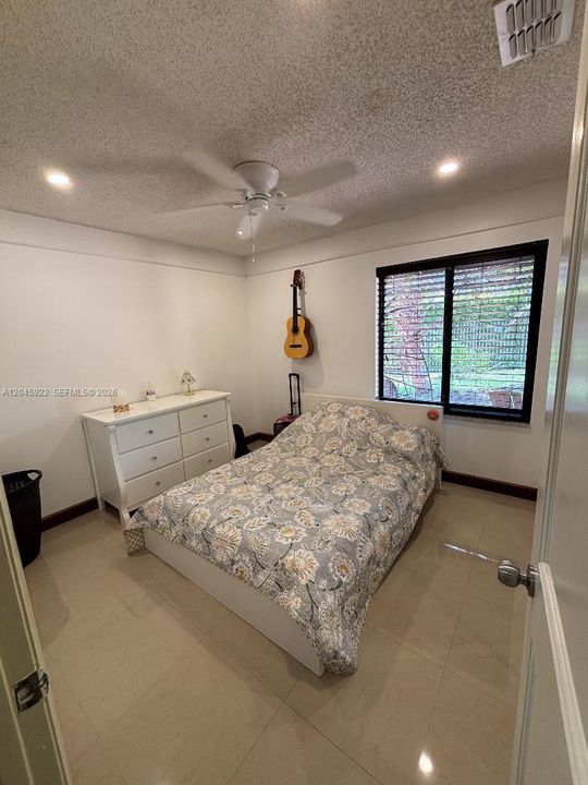 В аренду: $3,500 (3 спален, 2 ванн, 1608 Квадратных фут)