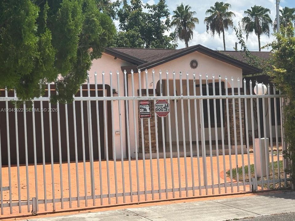 Electric Gate