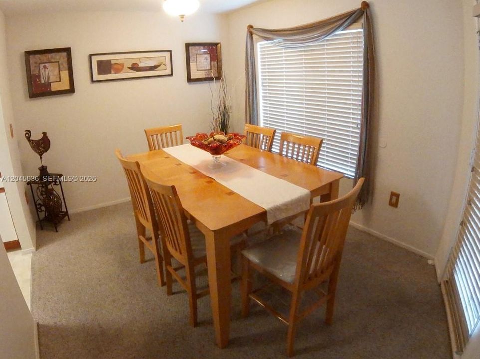 For Sale: $209,000 (2 beds, 2 baths, 1256 Square Feet)