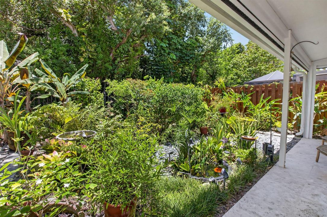 LUSH GARDENS