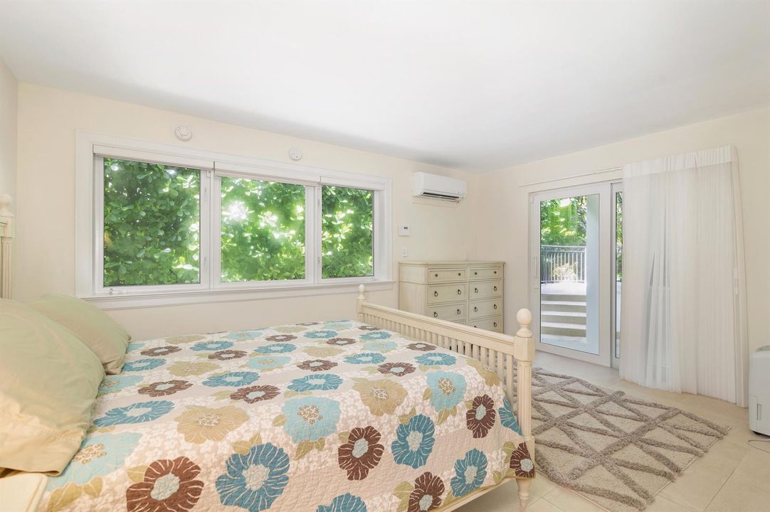 1426 Guest Quarters