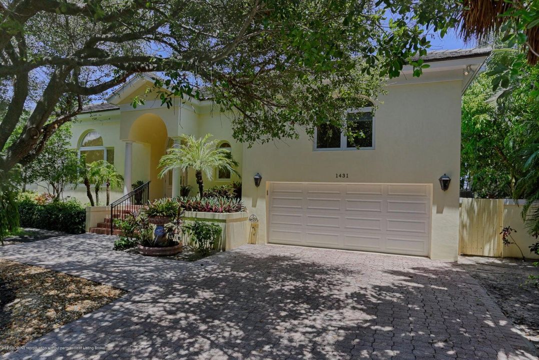 1431 N Ocean Way
