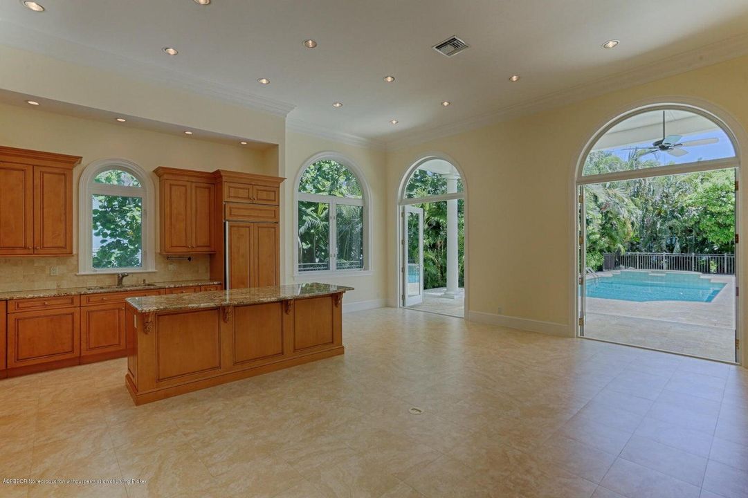 1431 Kitchen