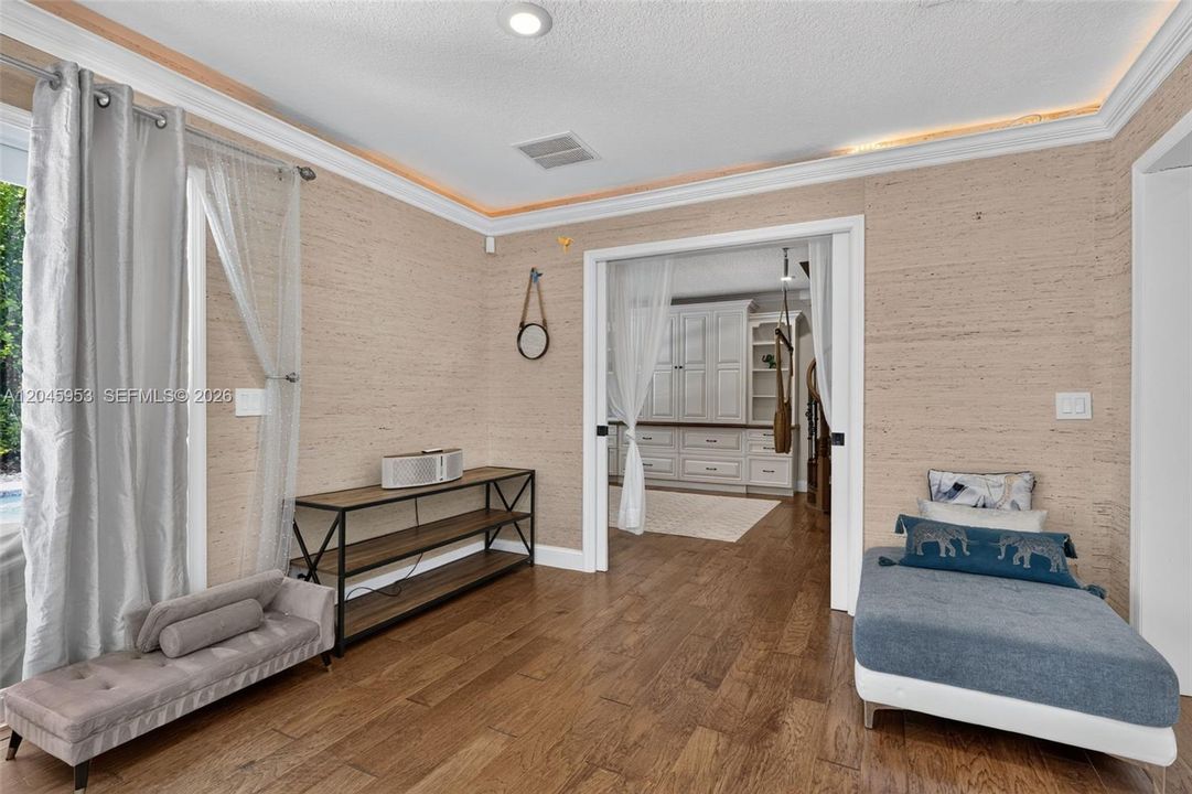 En Renta: $8,500 (5 camas, 4 baños, 4035 Pies cuadrados)