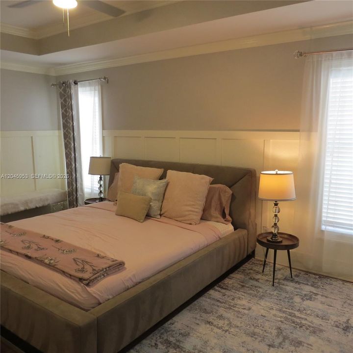 В аренду: $8,500 (5 спален, 4 ванн, 4035 Квадратных фут)