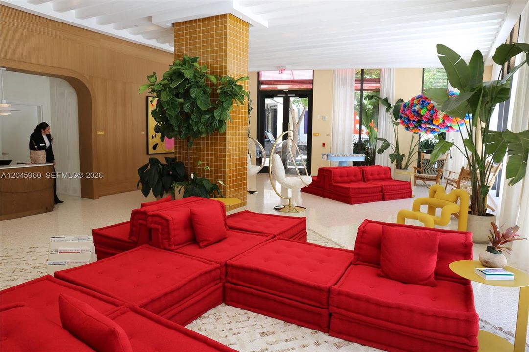 For Rent: $4,900 (1 beds, 1 baths, 786 Square Feet)