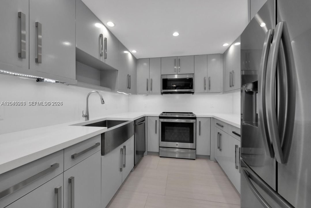 На продажу: $815,000 (2 спален, 2 ванн, 1423 Квадратных фут)