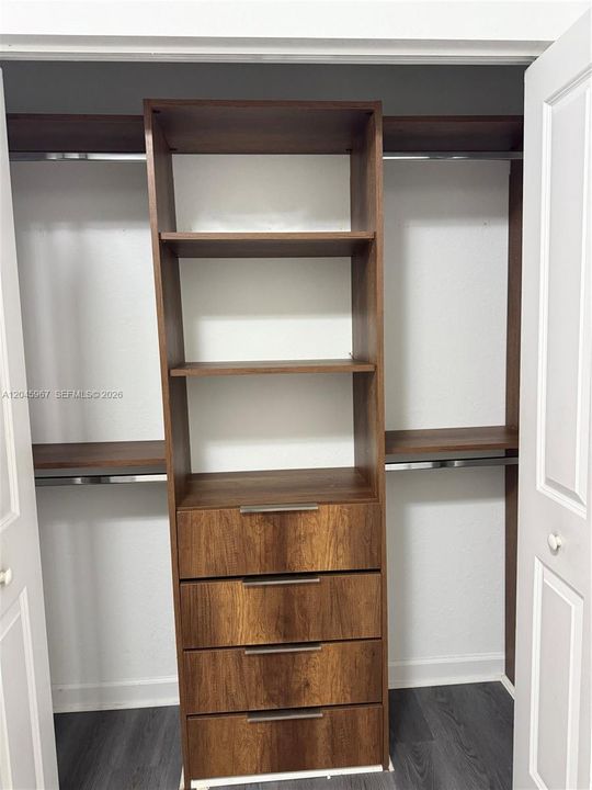 В аренду: $3,300 (3 спален, 2 ванн, 1330 Квадратных фут)