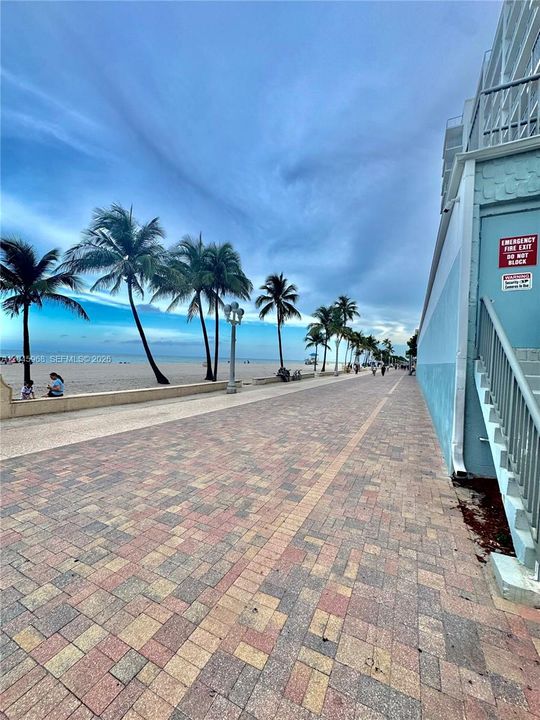 OCEAN/BROADWALK