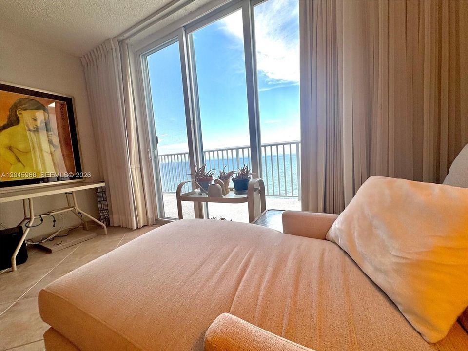 PARADISE VIEWS