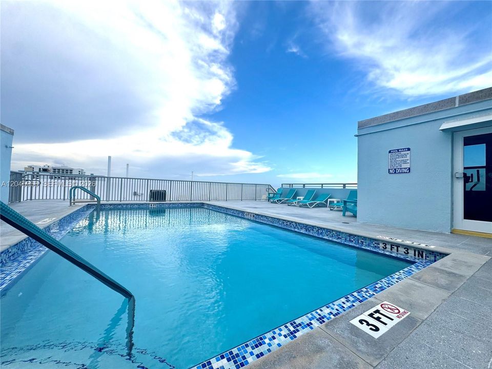 HEATED POOL