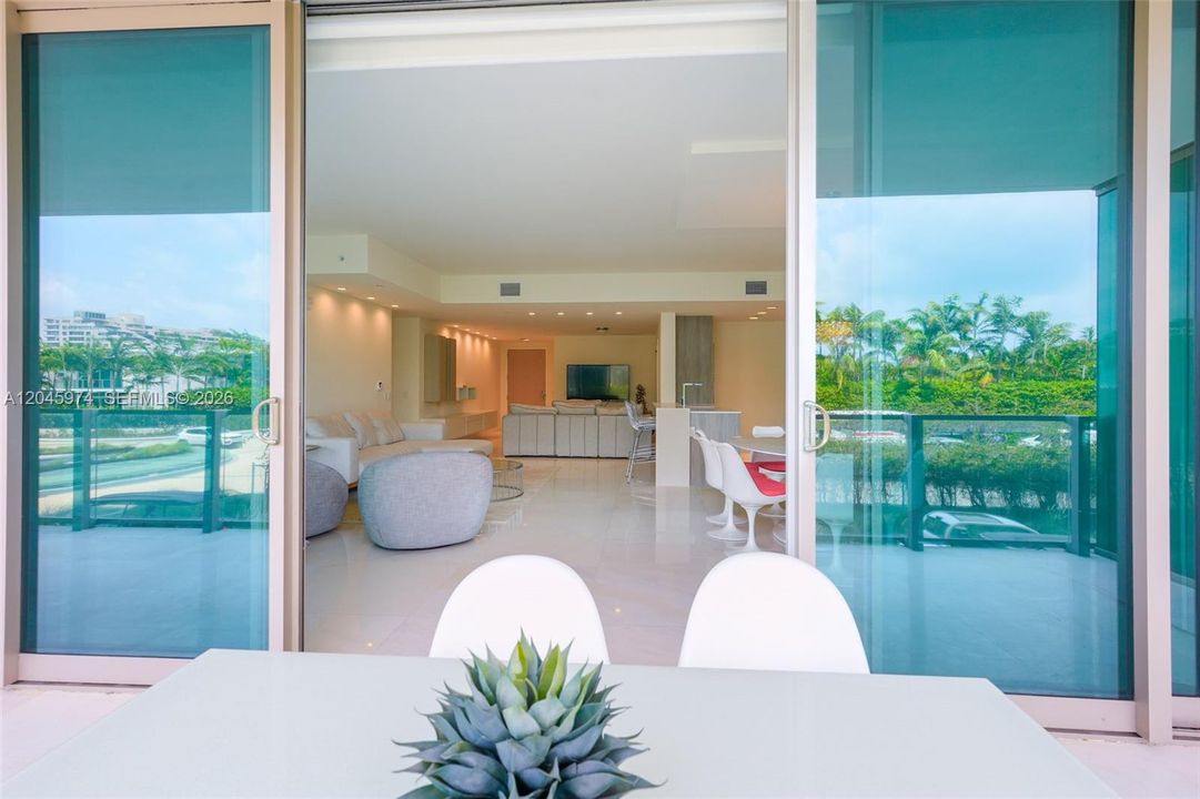 For Rent: $15,500 (2 beds, 3 baths, 1830 Square Feet)