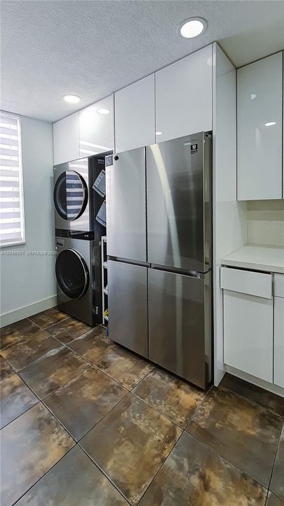 В аренду: $2,850 (2 спален, 2 ванн, 1285 Квадратных фут)