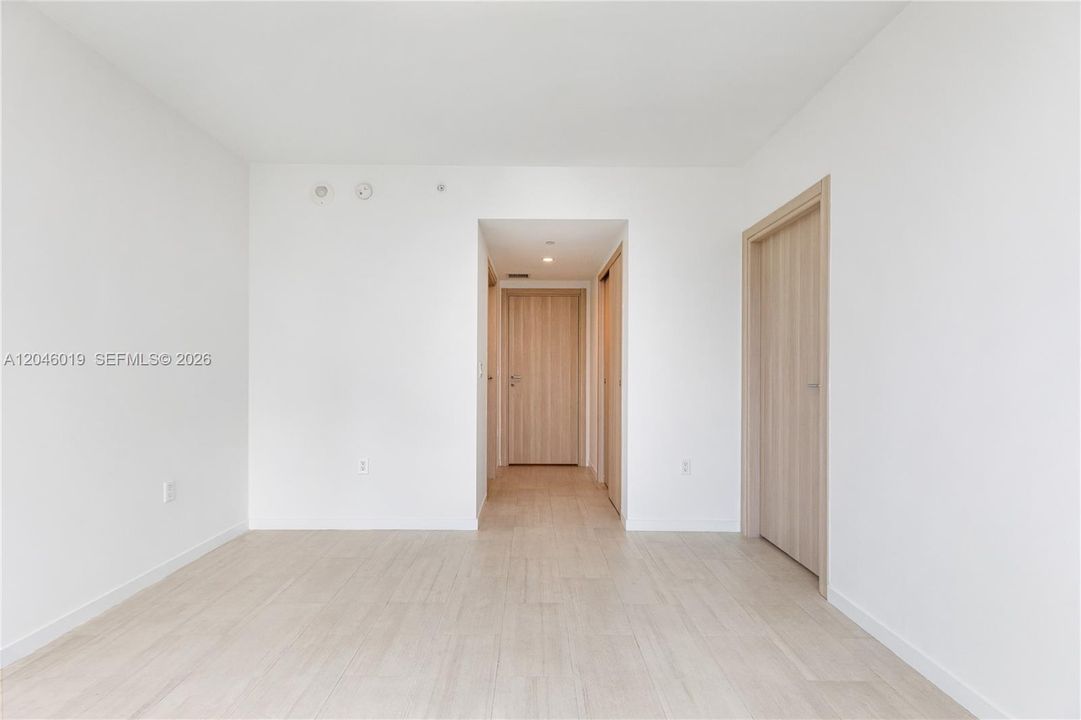 For Sale: $1,599,000 (2 beds, 2 baths, 1334 Square Feet)