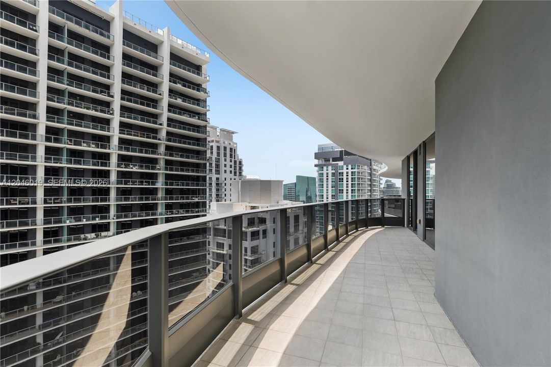 For Sale: $1,599,000 (2 beds, 2 baths, 1334 Square Feet)