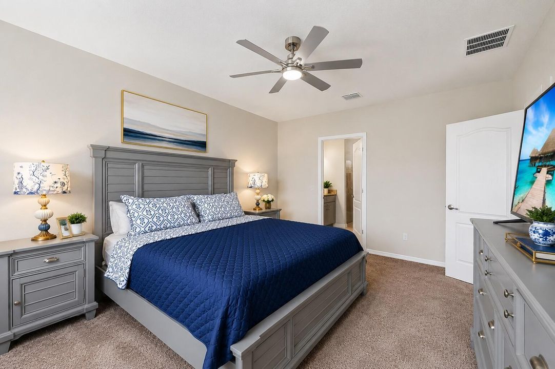 MasterwithDarkBedSpread