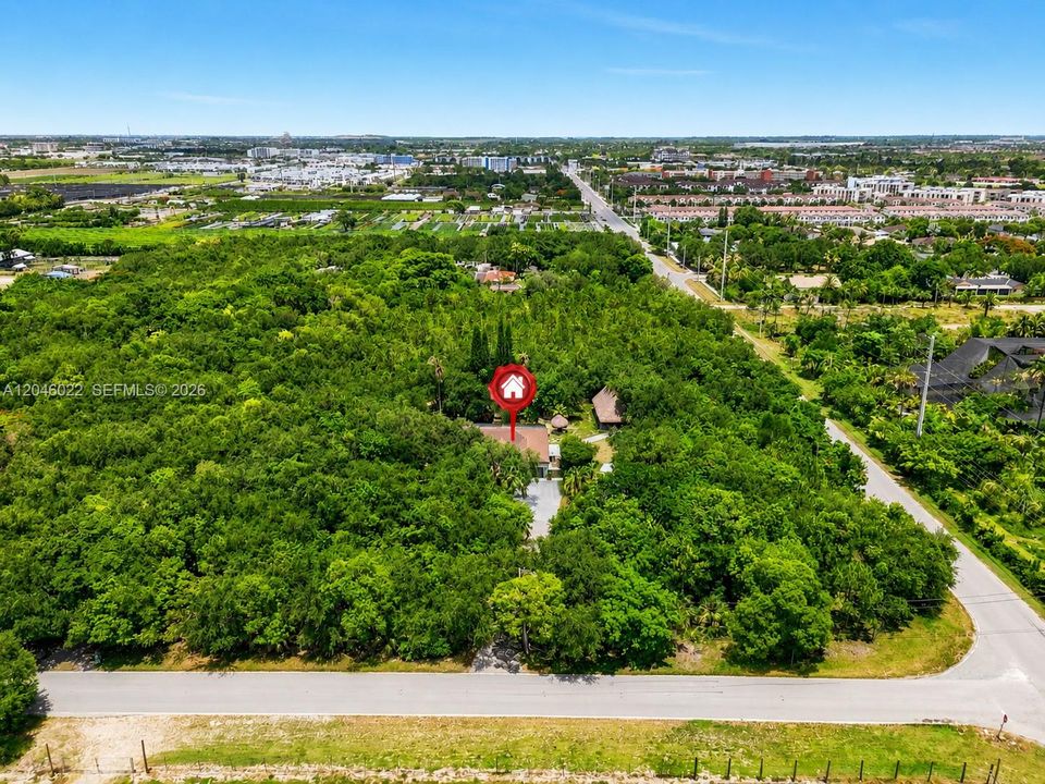 На продажу: $3,499,000 (4 спален, 2 ванн, 3046 Квадратных фут)