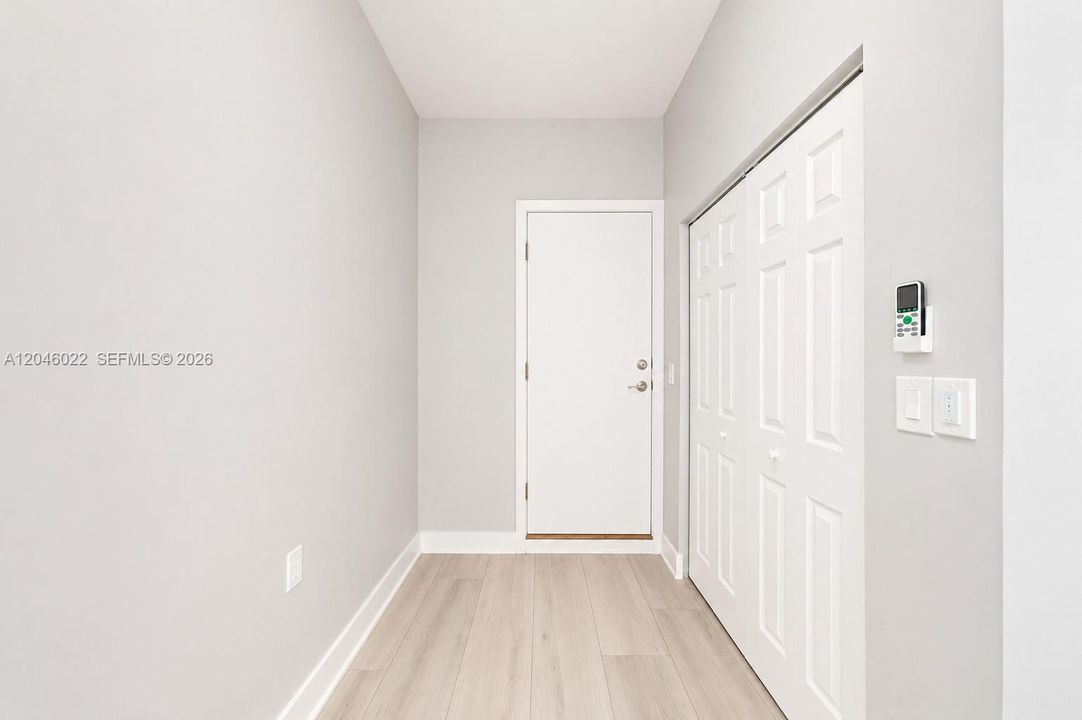 На продажу: $3,499,000 (4 спален, 2 ванн, 3046 Квадратных фут)
