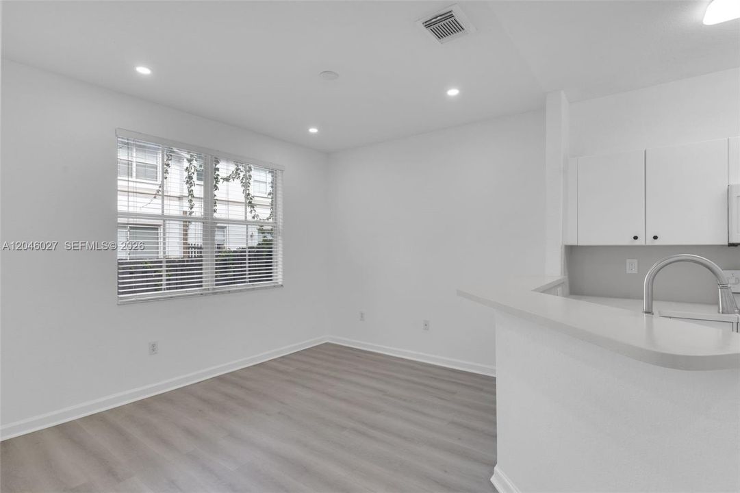 For Rent: $3,600 (3 beds, 2 baths, 1511 Square Feet)