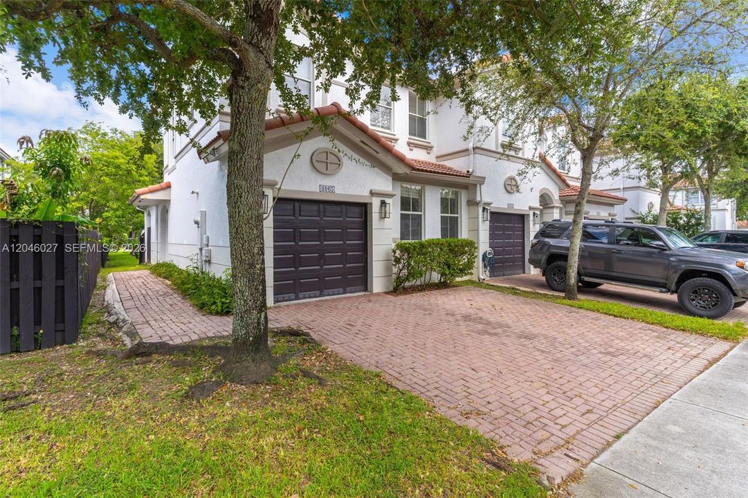 For Rent: $3,600 (3 beds, 2 baths, 1511 Square Feet)