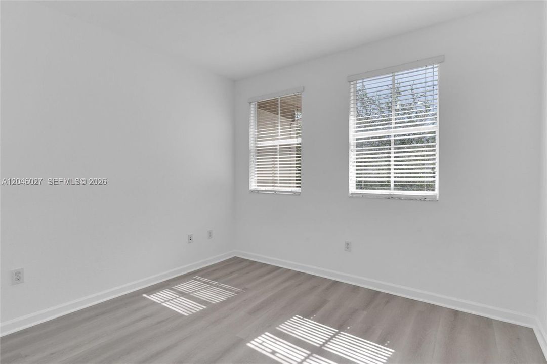 For Rent: $3,600 (3 beds, 2 baths, 1511 Square Feet)