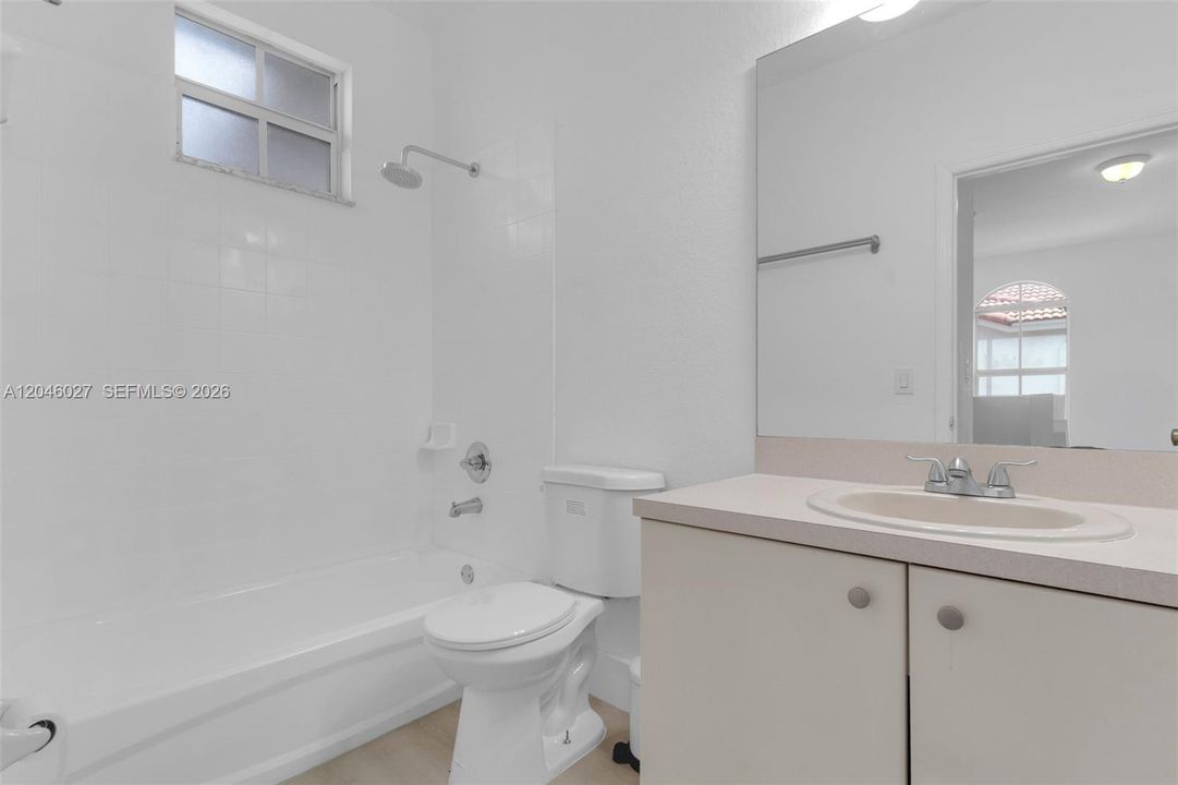 For Rent: $3,600 (3 beds, 2 baths, 1511 Square Feet)