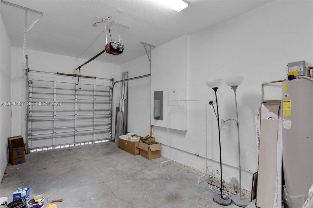 For Rent: $3,600 (3 beds, 2 baths, 1511 Square Feet)