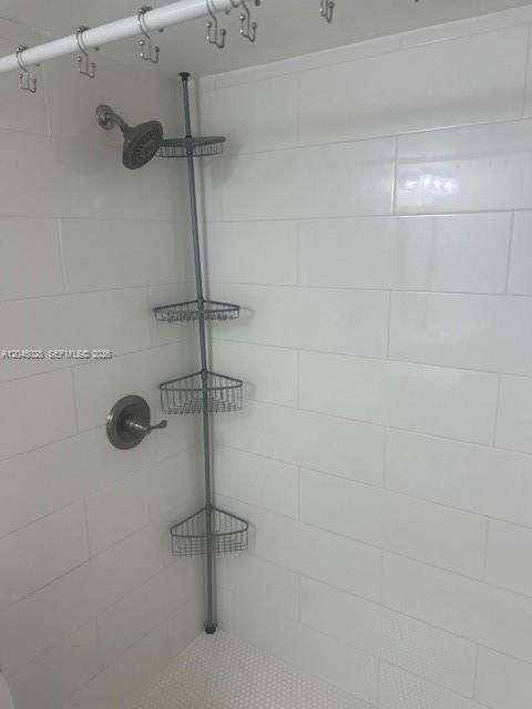 В аренду: $1,900 (1 спален, 1 ванн, 765 Квадратных фут)