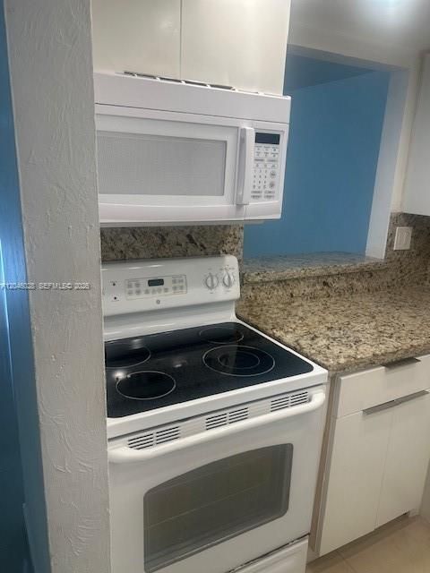 В аренду: $1,900 (1 спален, 1 ванн, 765 Квадратных фут)
