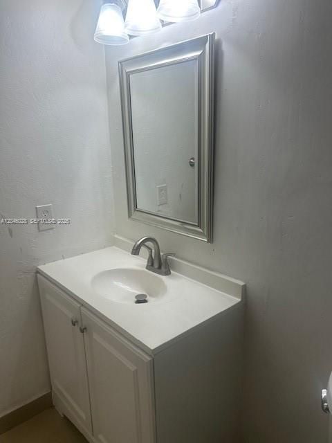 В аренду: $1,900 (1 спален, 1 ванн, 765 Квадратных фут)