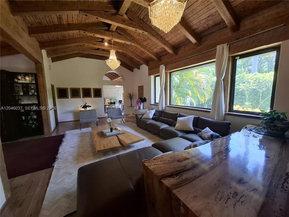 В аренду: $25,000 (4 спален, 4 ванн, 3495 Квадратных фут)