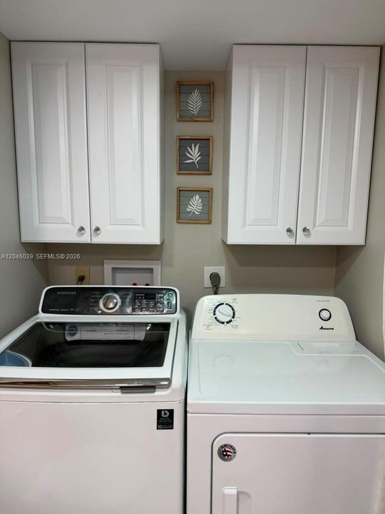 For Sale: $389,000 (2 beds, 2 baths, 1236 Square Feet)