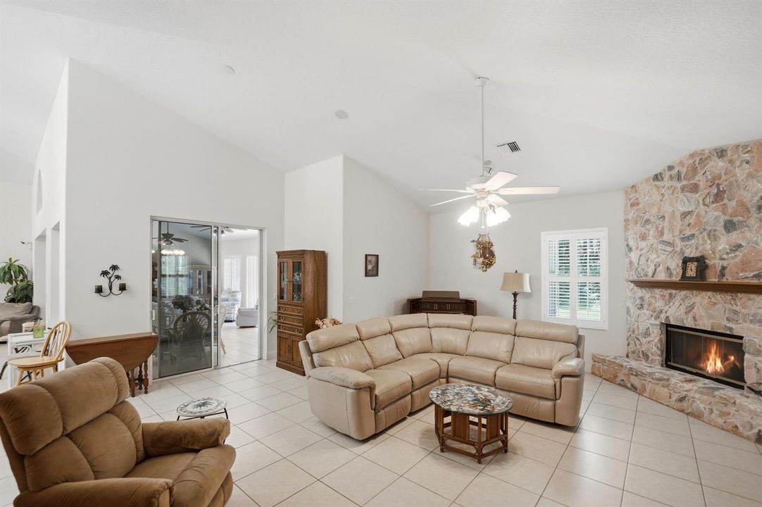 Family Room to Florida Room