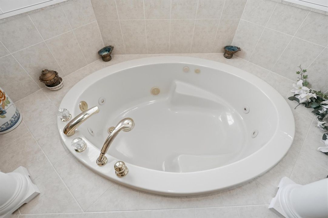 Jetted Tub
