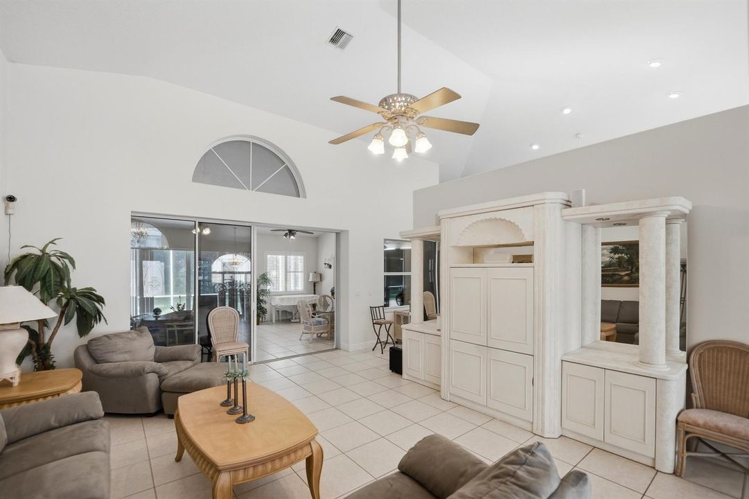 Living/Florida Room