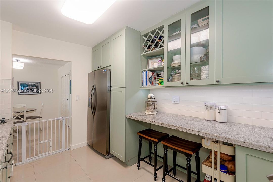 For Rent: $3,650 (2 beds, 2 baths, 1362 Square Feet)